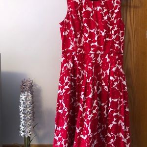 Talbots dress with perfect red roses against white. Flattering for short-waist.